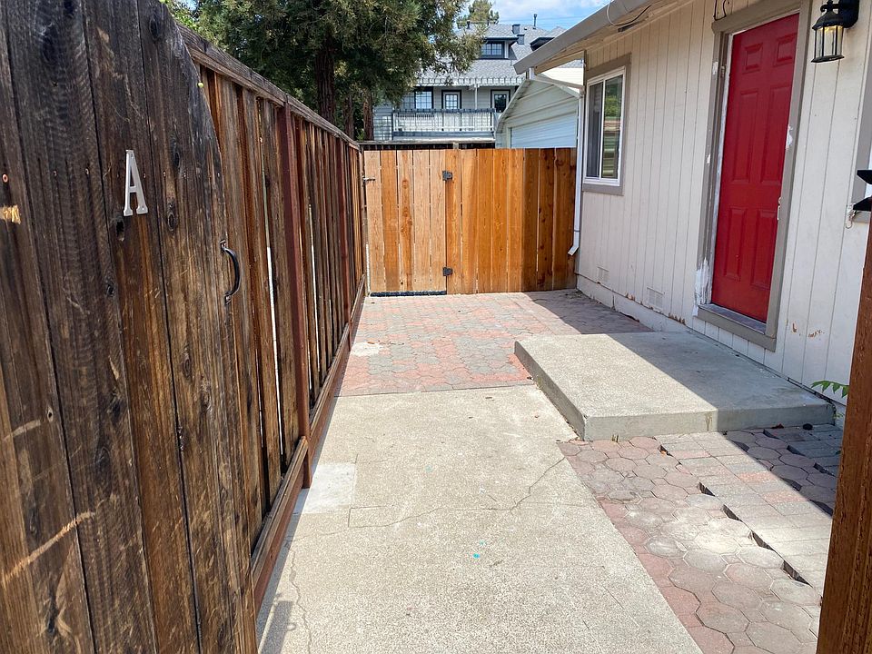 Enter via your own private courtyard