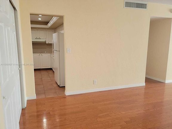 3rd image of 3801 S Ocean Dr APT 3A