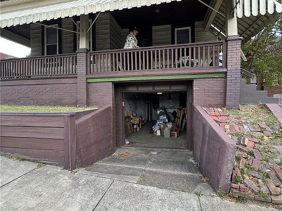 5th image of 201 Jefferson St