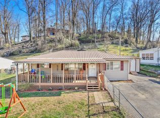 334 Warren Dr, Chattanooga, TN 37419