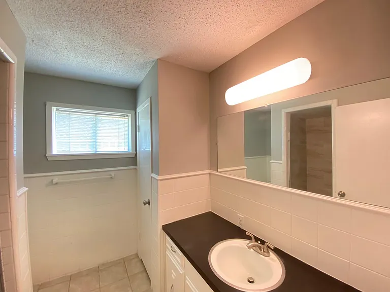 410 Cordell Dr — Photo 20