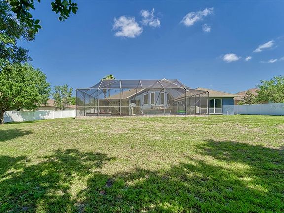 5th image of 12337 Creek Edge Dr