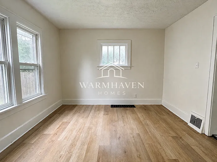 801 Storer Ave — Photo 3