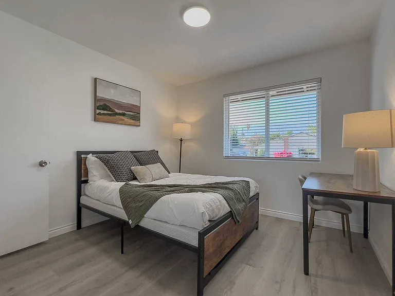 1424 Winn Dr W — Photo 18