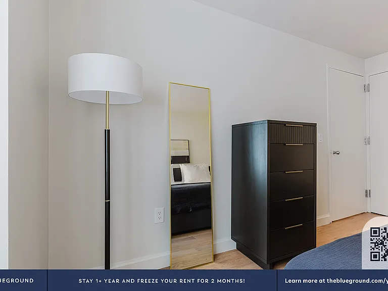 130 W 15th St #6A — Photo 17