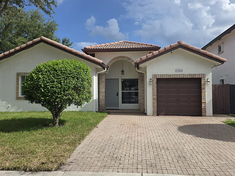 15826 SW 138th Ter