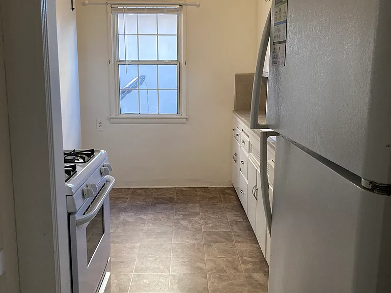 12444 Greene Ave #A — Photo 17