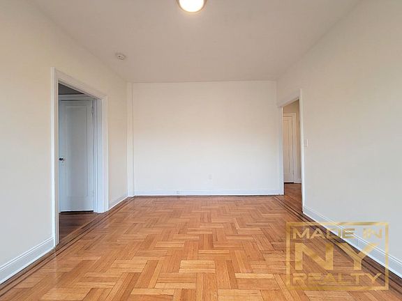 4th image of 3149 29th St APT B11