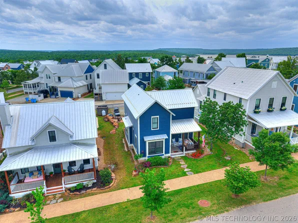 76 Lower Green Way, Eufaula, OK 74432