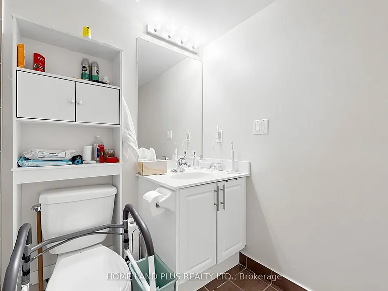18 Harding Blvd #721 — Photo 17