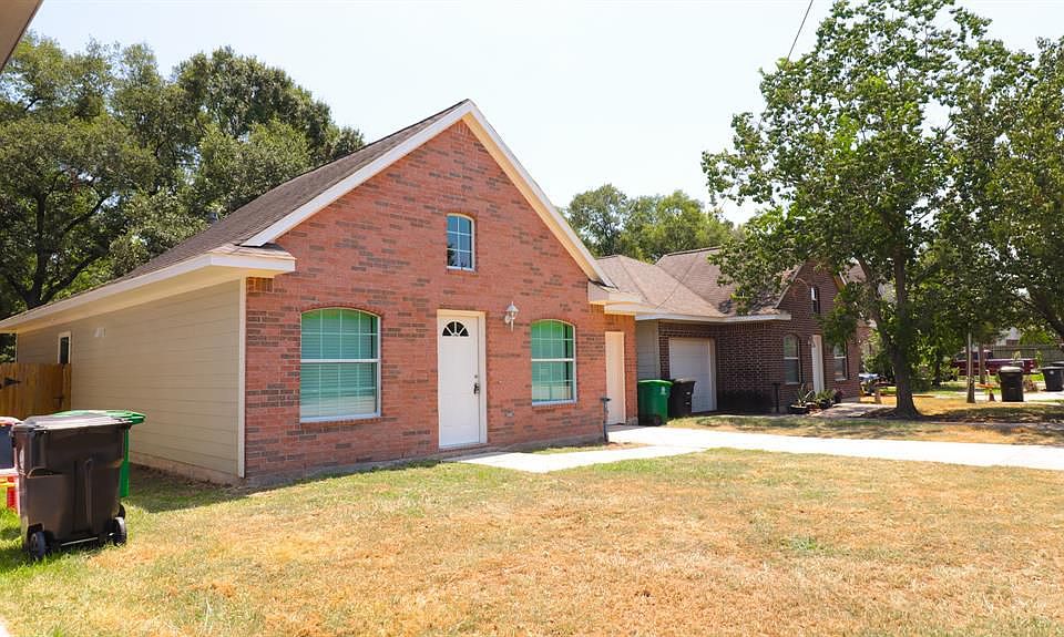 1st image of 12014 Privada Saratoga Ave
