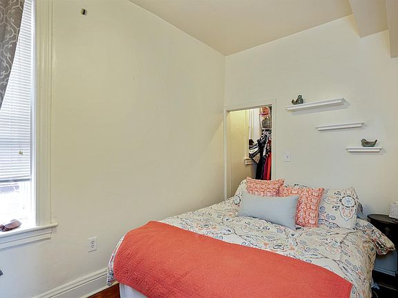 5th image of 2625 W Thomas St #3