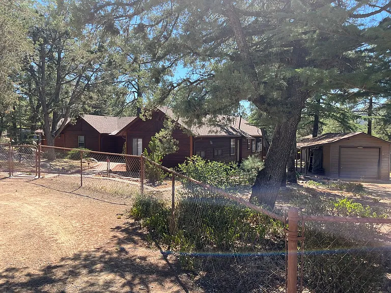 318 Sunset Park Dr — Photo 36