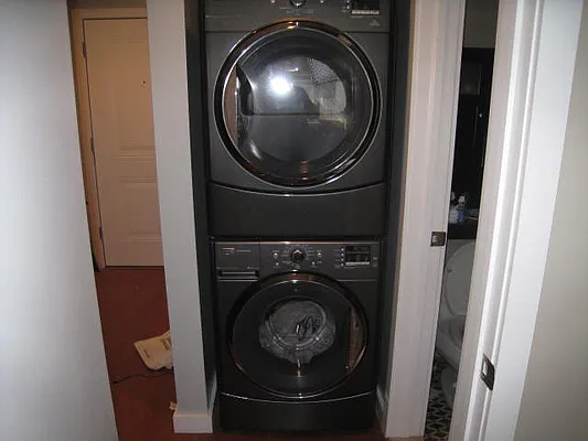 Rented by Alexiou Realty | media 16