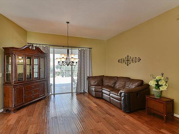 3rd image of 2710 Aston Ave
