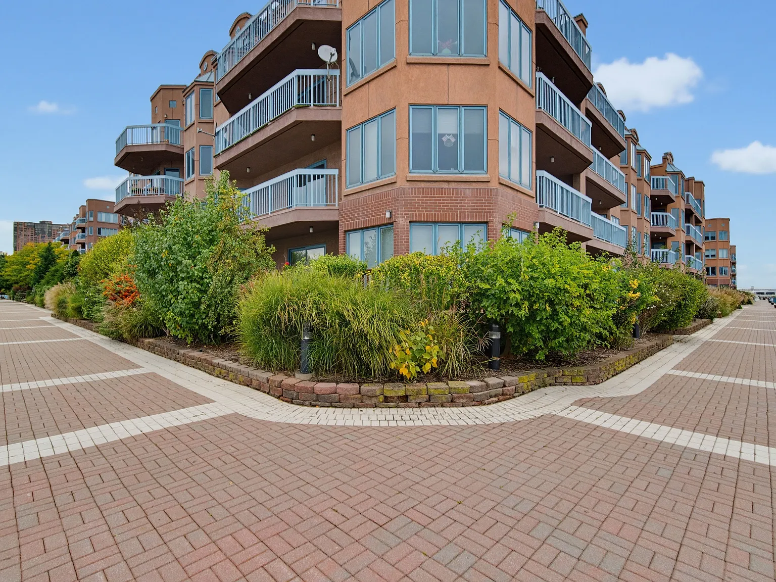 2 bed, $6,495 — Photo 3