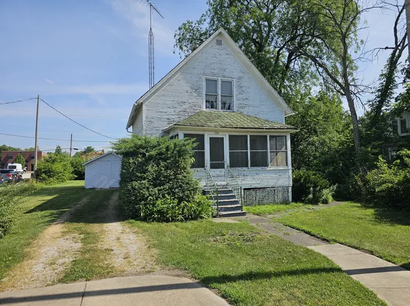 216 E Delaware St, Dwight, IL 60420