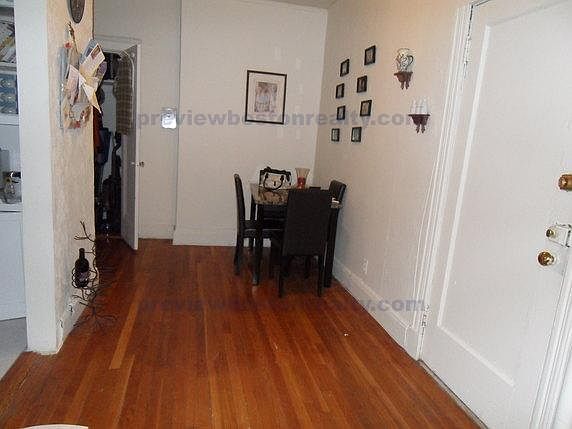 2nd image of 1820 Commonwealth Ave #Js9