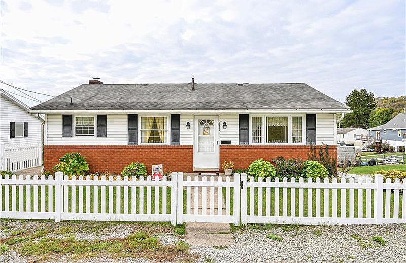 411 Clawson Ave, Youngwood, PA 15697 Zillow