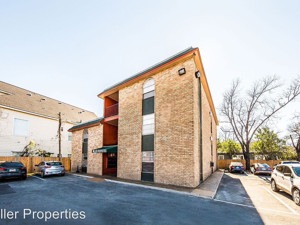 2nd image of 111 W 38th St APT 105