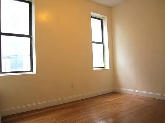 Rented by I & I New York | media 4