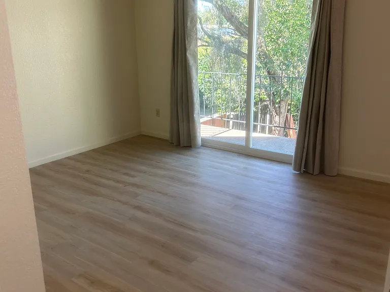 214 Ridgeway Ave #216B — Photo 5