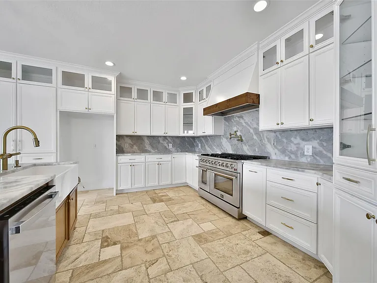 3143 S Royce Cir — Photo 10