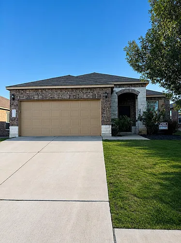 352 Martha Dr Photo 1