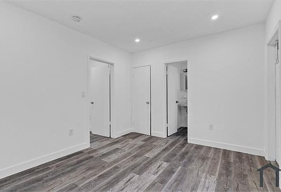 5th image of 54 NW 62nd St APT 4