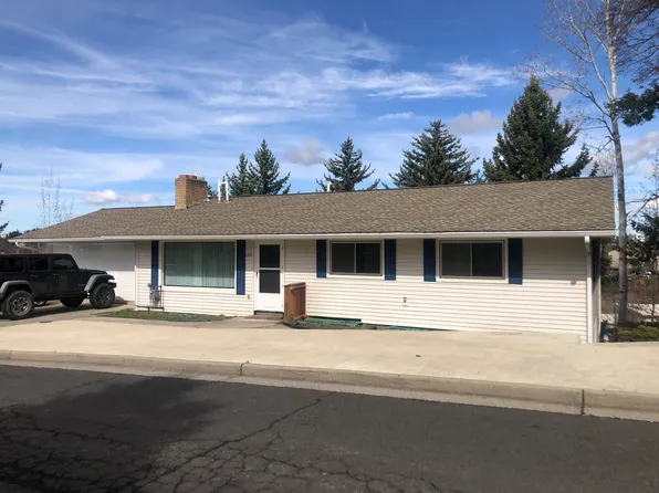 1310 NE Williams Dr, Pullman, WA 99163