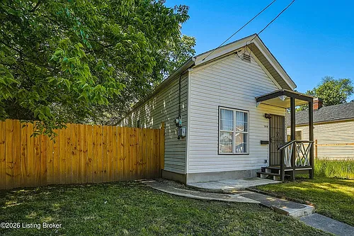 1814 Standard Ave Photo 1