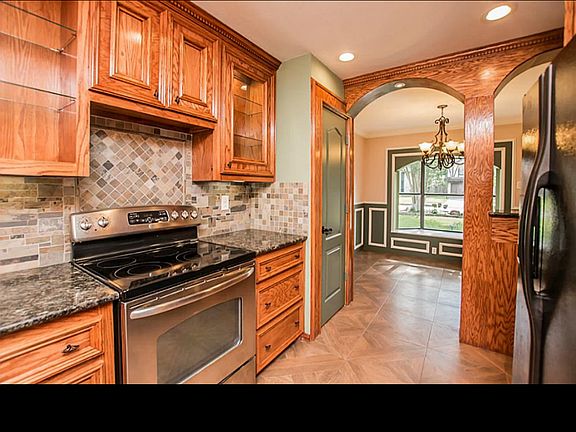 2nd image of 19714 Burle Oaks Ct