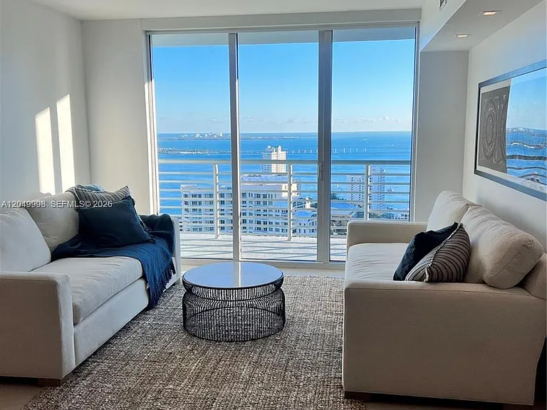 335 Biscayne Blvd #4207 — Photo 7