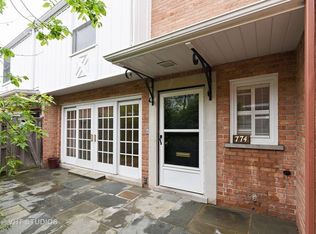 774 Green Bay Rd, Winnetka, IL 60093