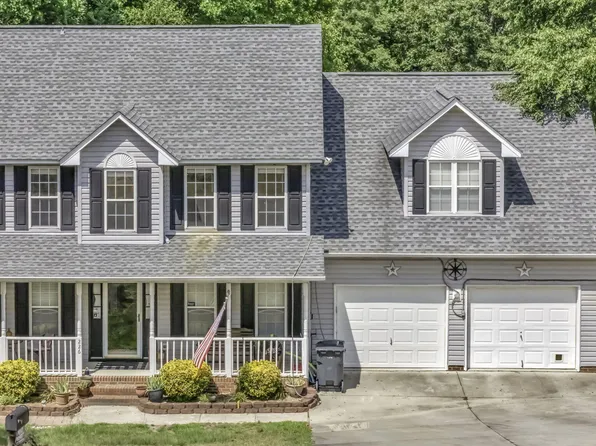 226 Yorkshire Dr, Cameron, NC 28326