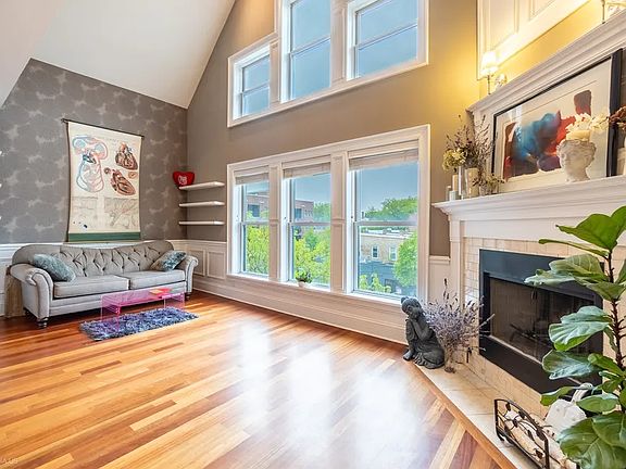 4th image of 3709 N Ashland Ave #3N