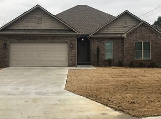 2 Eve Ln, Conway, AR 72034