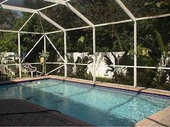 5th image of 15843 NW 11th St