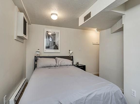 4th image of 275 E Downington Ave #B