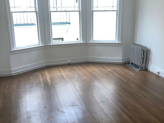 3rd image of 2390 Chestnut St APT 307