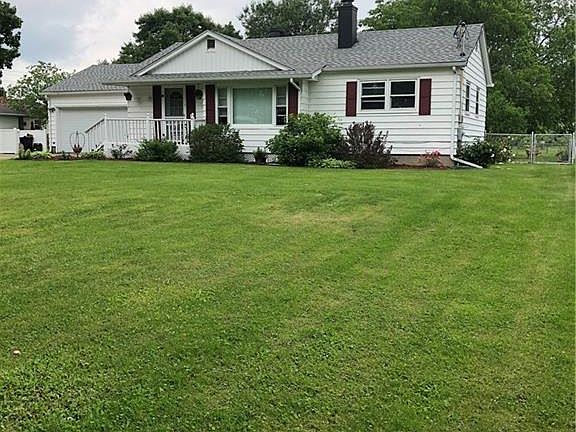 4th image of 1336 Blueberry Hill Dr