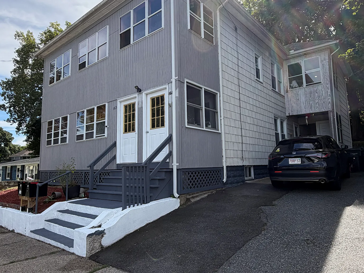 2 bed, 1064 sqft, $1,600 — Photo 2