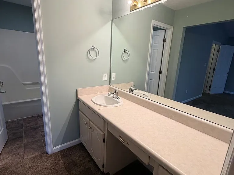 412 Sproles Ave E — Photo 11