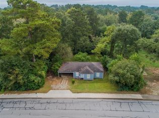 2723 Montgomery Rd, Huntsville, TX 77340