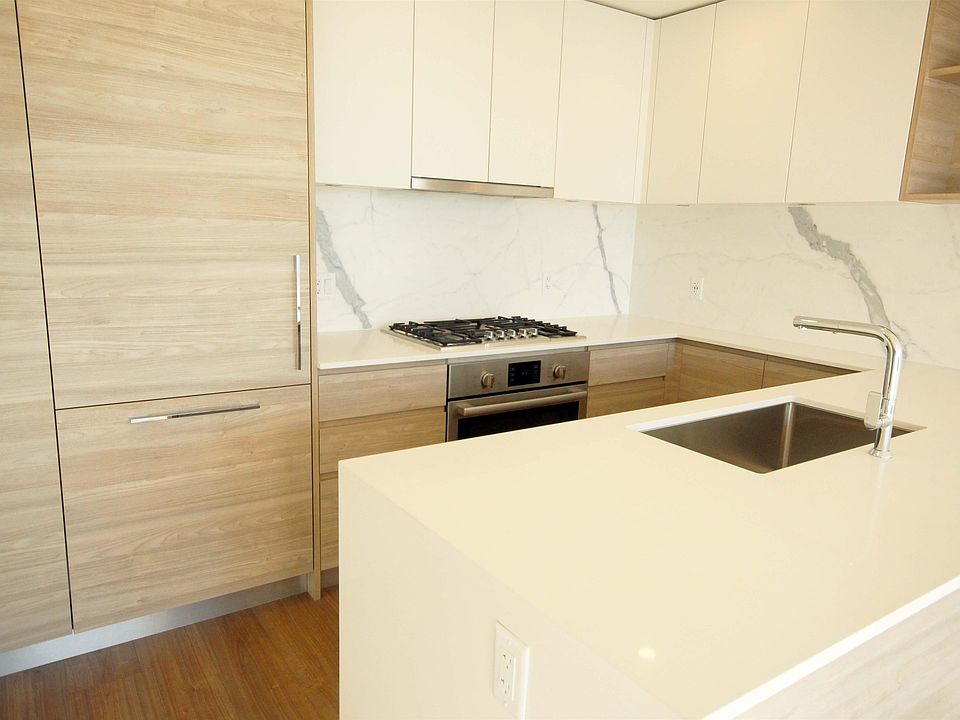 1st image of 595 Austin Ave #2106