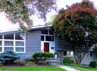 1039 Chestnut Dr, Harrisonburg, VA 22801