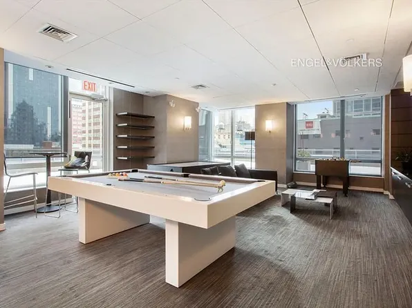 247 West 46th Street image 11 of 16