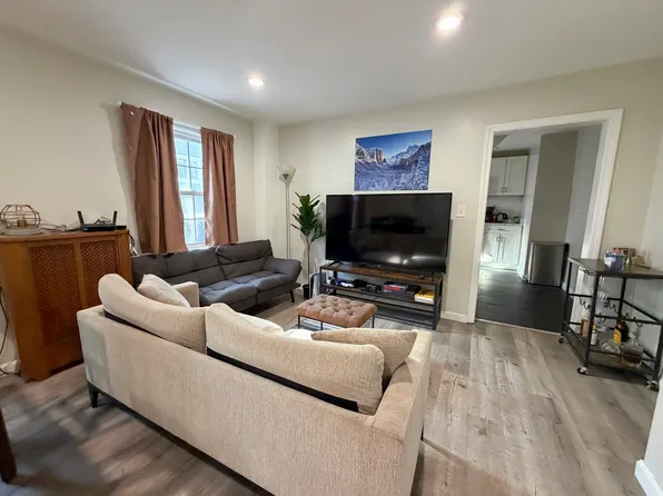 71 Thorndike St #1, Cambridge, MA 02141