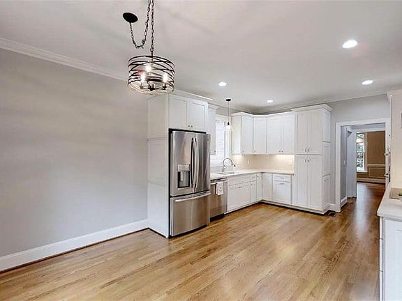 3rd image of 2401 Wall Meadow Ln