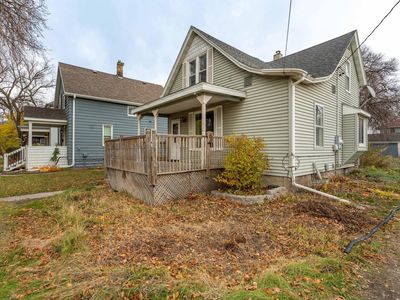 717 9th St N, Fargo, ND, 58102